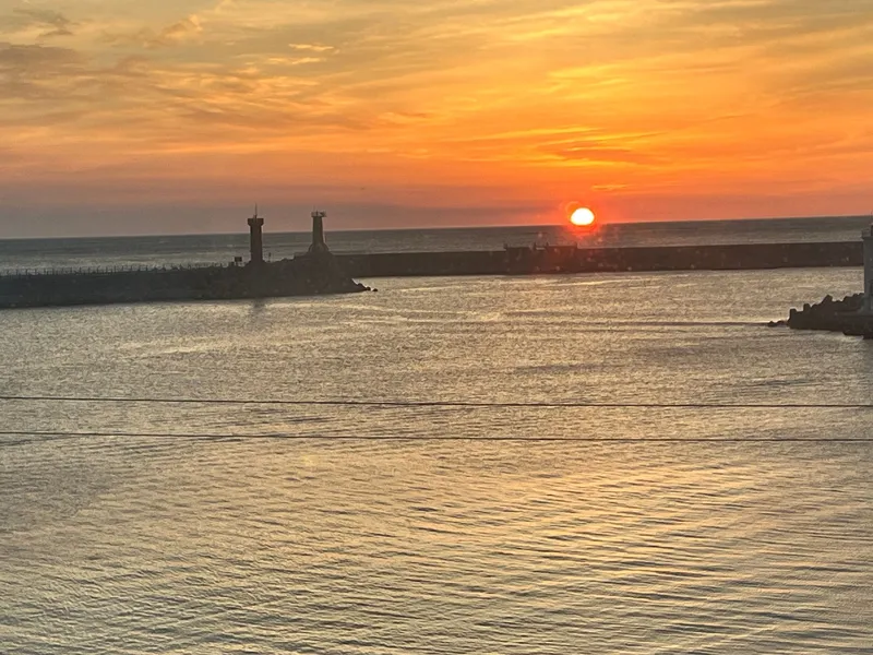 [강원 강릉] 코앞바다 침대 일출뷰 풀옵션 넷플릭스 47