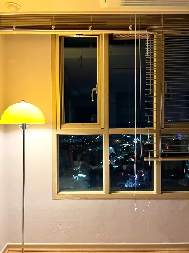 [Cheongju] Fully furnished, clean, two-bay officetel with great night view in Bongmyeong-dong near Chungnam National University 24