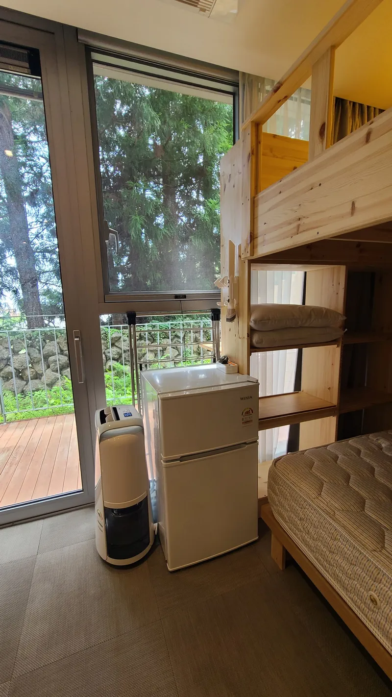 [Topyeong-dong, Seogwipo] (7 days or more) STAY Forest of Silence #1st floor terrace #Forest #Cedar stone wall forest [Seogwipo] 30