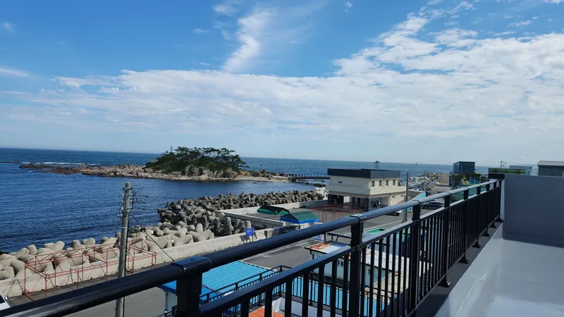 [Pohang] One-room pension with ocean view, 1st floor, room 102 20