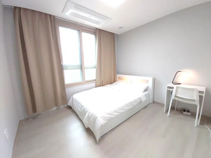 [Haeundae, Busan][Busan Haeundae Centum] Newly built 3-room officetel (2 bathrooms) right in front of Jaesong Station 2