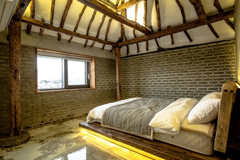 [Gujwa, Jeju] Touching Jeju's Traditional Stone House! Emotional Stay 13