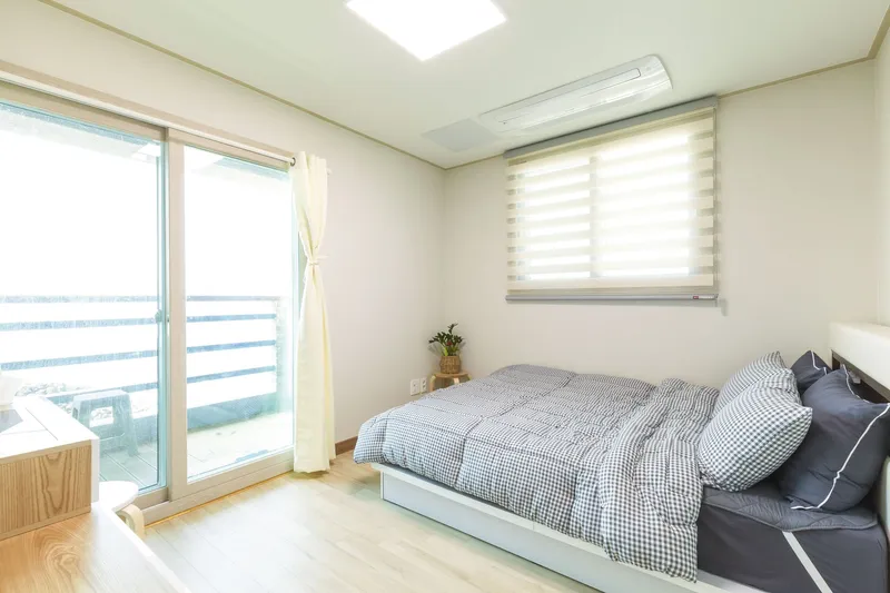 [Hallim, Jeju][Jeju Hyeopjae] Ocean view right in front of the sea Biyangdo Sunset view independent house 2nd floor 5