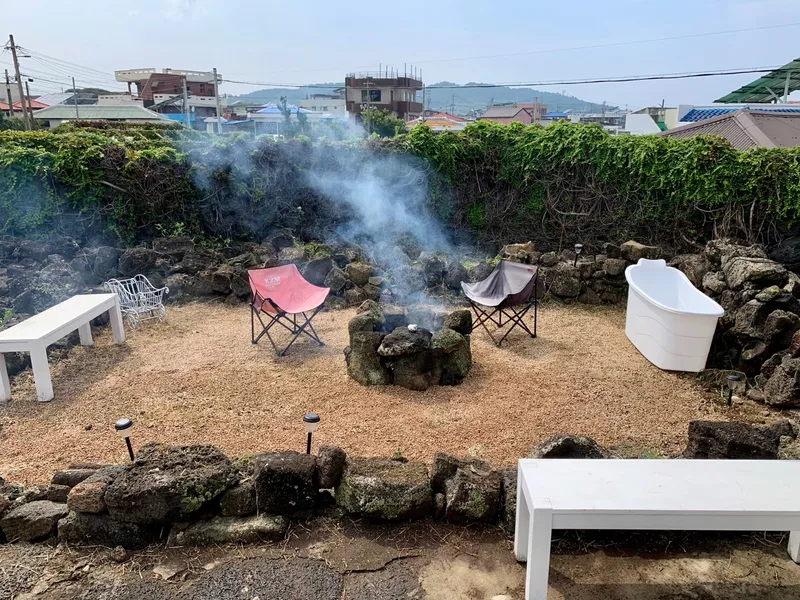 [제주 조천][북촌포구]바다거리 5초_트렌드 촌캉스 넓은마당 불멍,문어통발,낚시가능 220