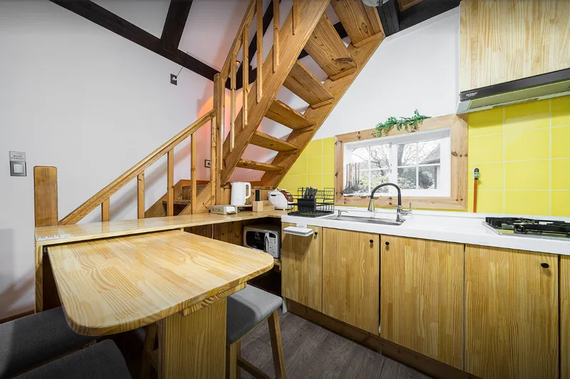[Aewol, Jeju] Private duplex independent house in the forest area with individual terrace barbecue D-2 building 8