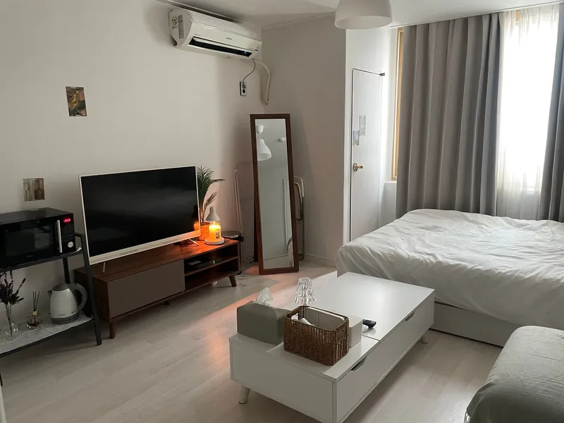 [Suwon][Suwon Gwonseon] Fully remodeled, 1 minute walk from Suwon City Hall Station in Inje-dong 7