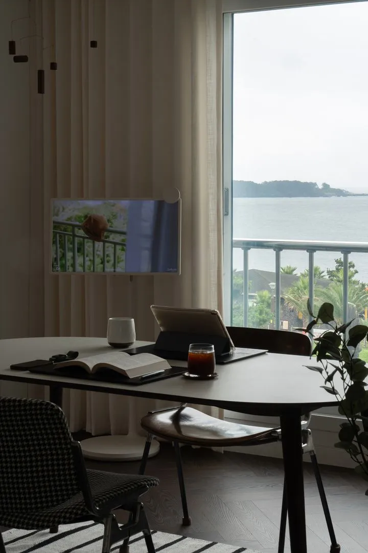 [서귀포 서귀동][서귀포중심] 오션뷰, 공원뷰, 해변산책로 감성숙소 퇴사여행 올레6코스 73