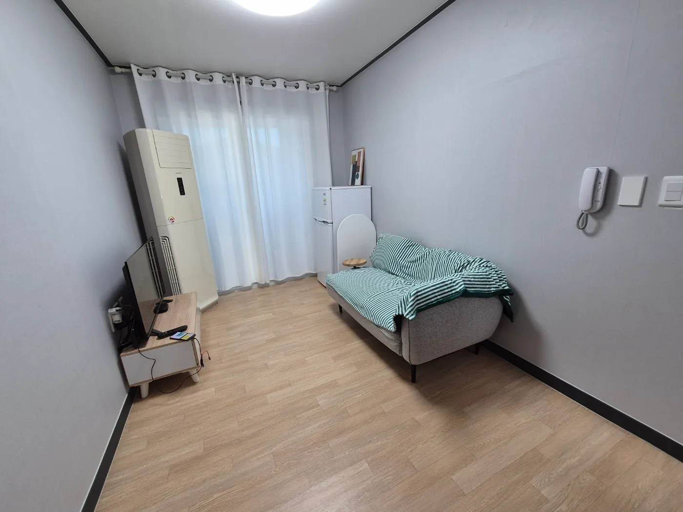 Banseok-dong One-Bedroom House