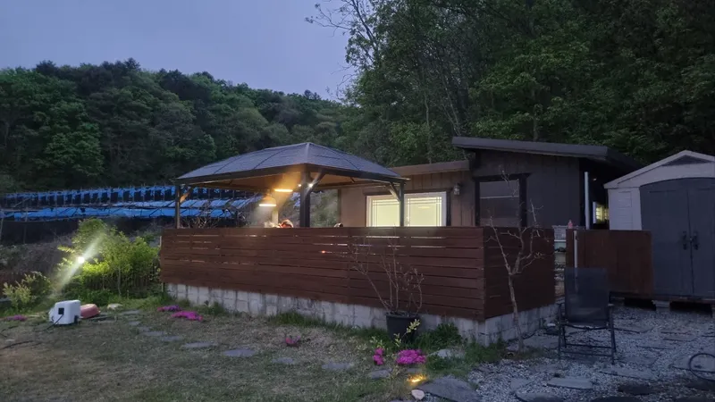 [Chuncheon][Chuncheon, Gangwon-do] A small house with a yard along the Hongcheon River 8