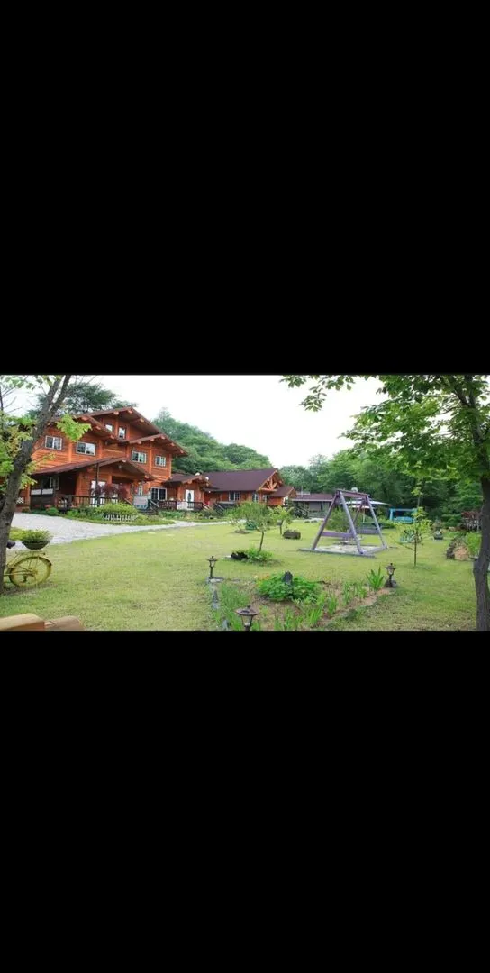 [Pyeongchang] Clean, independent streamside log cabin special pension Mulmangcho 11