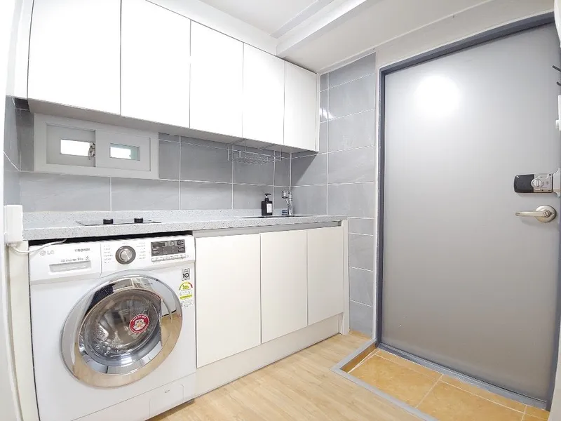 [Jongno, Seoul] 2-minute walk from Changsin Station, 2-person detached studio 9