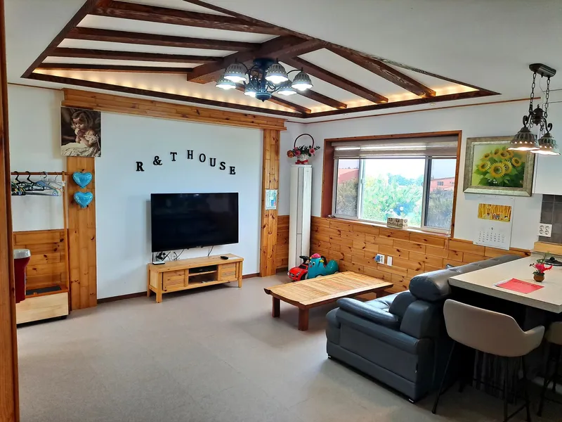 [Haean-dong, Jeju] A cozy family kids' private pension (duplex) that only I want to know about, with easy access to all four directions near the airport 15
