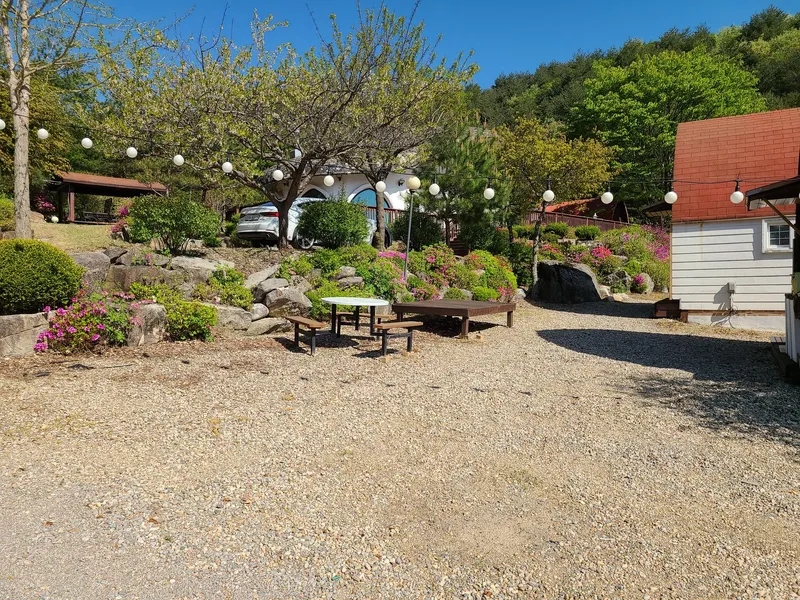 [Pyeongchang] Cabin A "Scent of the Forest" Duplex Private House, Pristine Area. Queen Bed Room, Downstairs Room 31