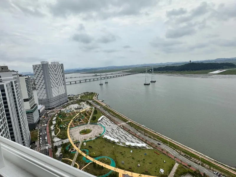 [Ansan] #Popular #Oceanview high-rise #Emotional accommodation #Two rooms #Netflix 25
