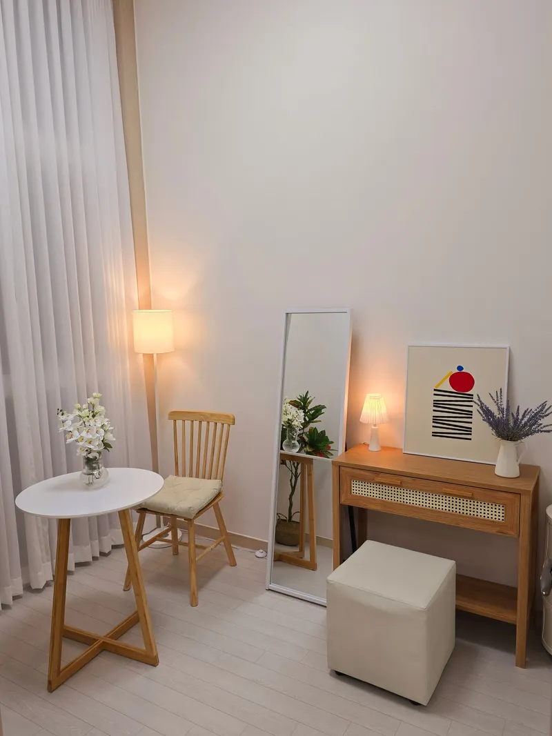 [Seongbuk, Seoul] Beautiful 2-room duplex officetel Wolgok Station Gireum Station Donam 4-way intersection 5