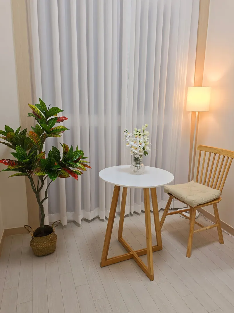 [Seongbuk, Seoul] Beautiful 2-room duplex officetel Wolgok Station Gireum Station Donam 4-way intersection 3