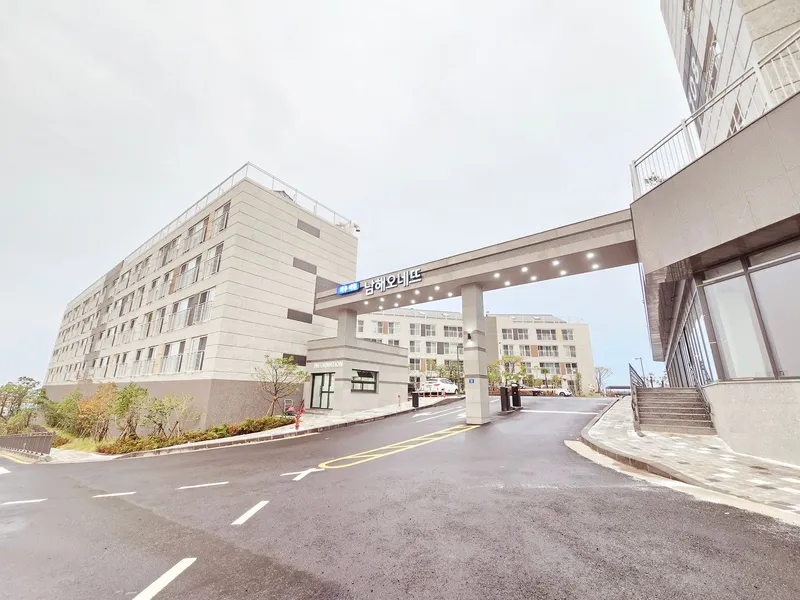 [Aewol, Jeju] Newly built 34 pyeong #Aewol cafe street #Near the sea #3 rooms #Family bed #Golf 26