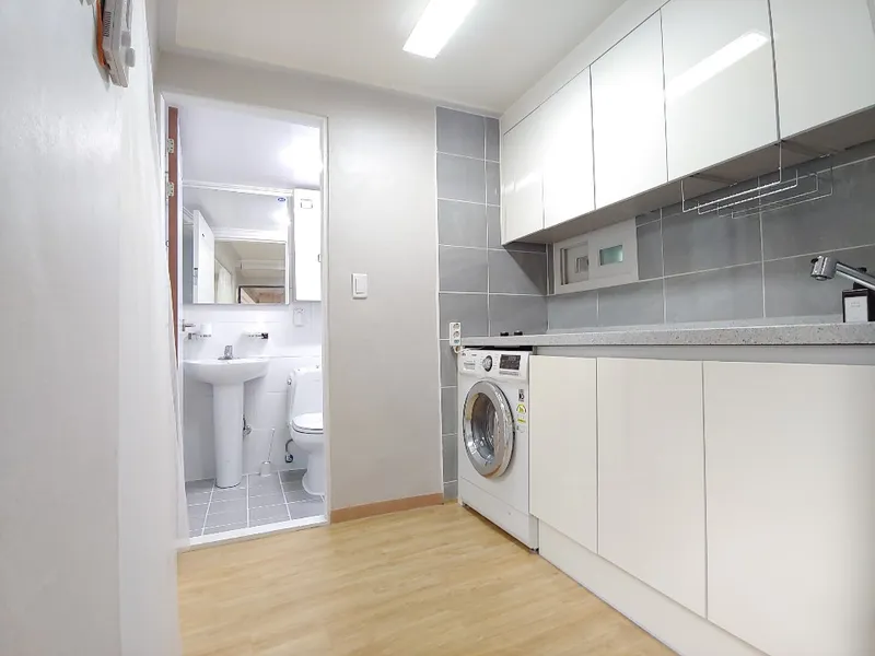 [Jongno, Seoul] 2-minute walk from Changsin Station, 2-person detached studio 8