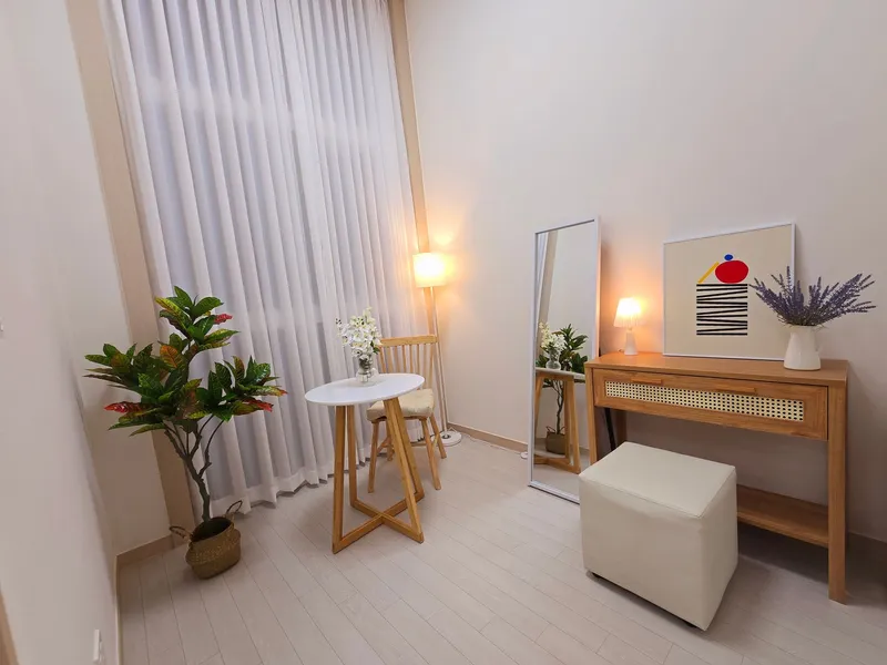 [Seongbuk, Seoul] Beautiful 2-room duplex officetel Wolgok Station Gireum Station Donam 4-way intersection 2
