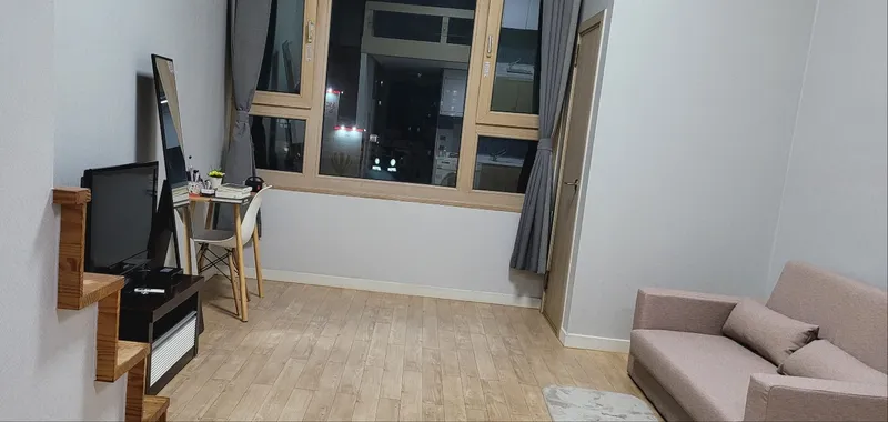 [Bupyeong, Incheon] Convenient duplex near the subway station, fully furnished, short-term lease, high-rise city view, Bupyeong Food Alley 6