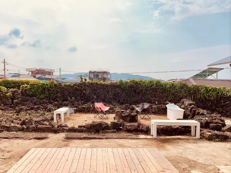 [제주 조천][북촌포구]바다거리 5초_트렌드 촌캉스 넓은마당 불멍,문어통발,낚시가능 135