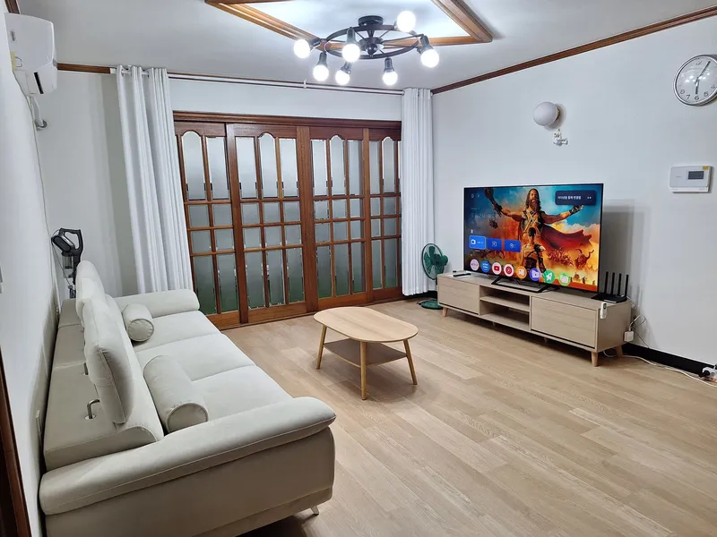 [Namwon, Seogwipo] 32 pyeong 3-room apartment in Shinsang Namwon near Soesogak Beach 24
