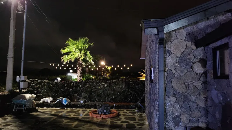 [Gujwa, Jeju] Hadori Byeolbangjin Gamseongsukso 23
