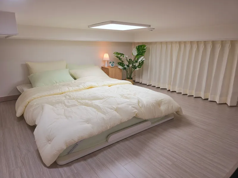 [Seongbuk, Seoul] Beautiful 2-room duplex officetel Wolgok Station Gireum Station Donam 4-way intersection 17