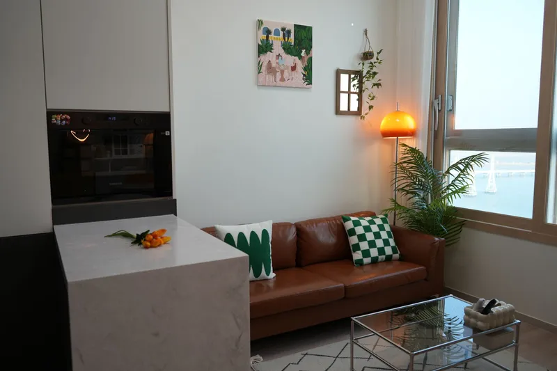 [Ansan] #Popular #Oceanview high-rise #Emotional accommodation #Two rooms #Netflix 10