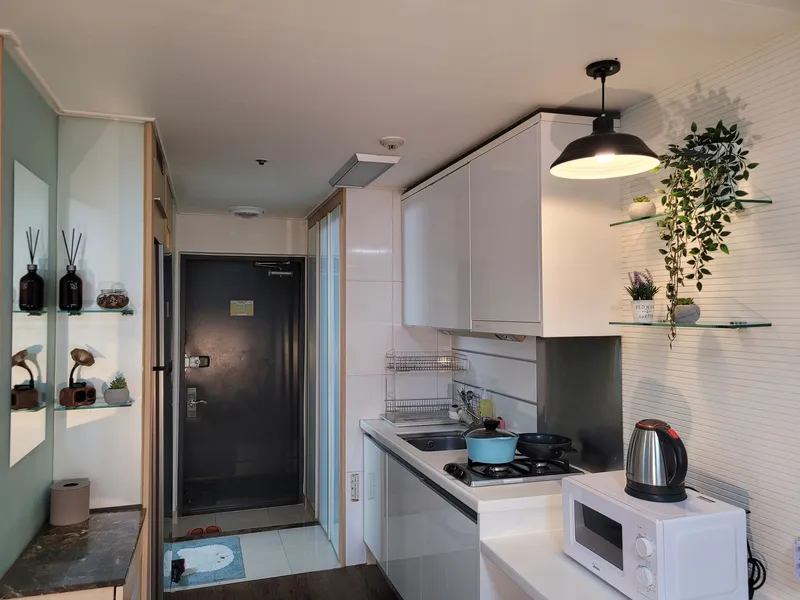 [Gangnam, Seoul] 2-minute walk from Seolleung Station. Fully furnished. NH06 8