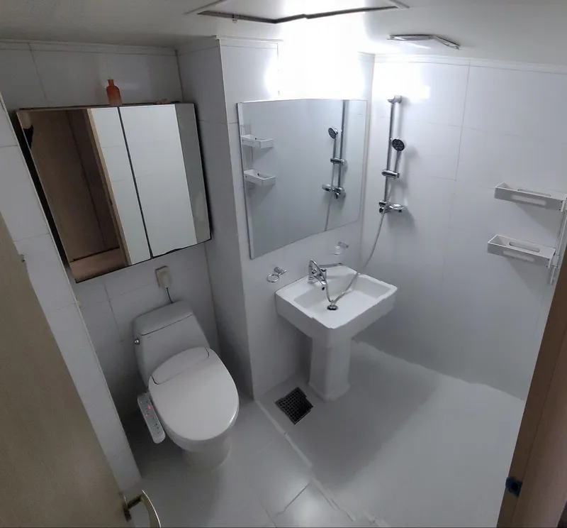 [Bupyeong, Incheon] Convenient duplex near the subway station, fully furnished, short-term lease, high-rise city view, Bupyeong Food Alley 3