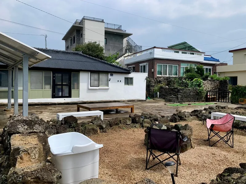 [제주 조천][북촌포구]바다거리 5초_트렌드 촌캉스 넓은마당 불멍,문어통발,낚시가능 232
