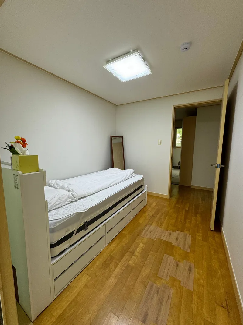 [Yeongjong, Incheon] A quiet two-room apartment in the new airport town, 10 minutes away from Incheon Airport by car. 4