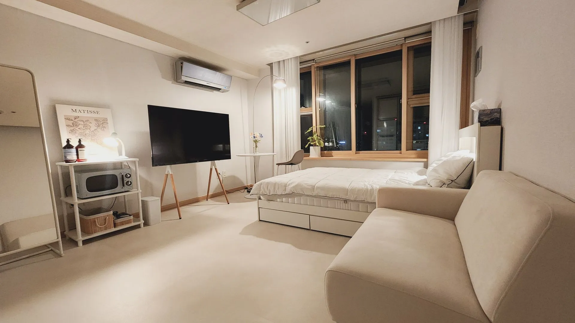 Jeongja-dong Renovated One-Bedroom Apartment