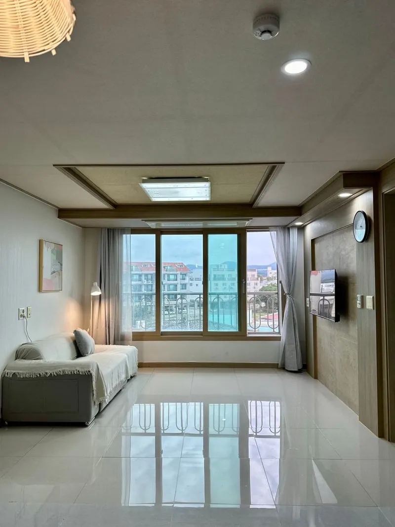 [제주 조천][제주 함덕]  해변 1분 쓰리룸 복층 7