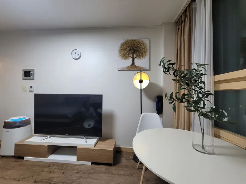 [Gangnam, Seoul] 2-minute walk from Seolleung Station. Fully furnished. NH06 11