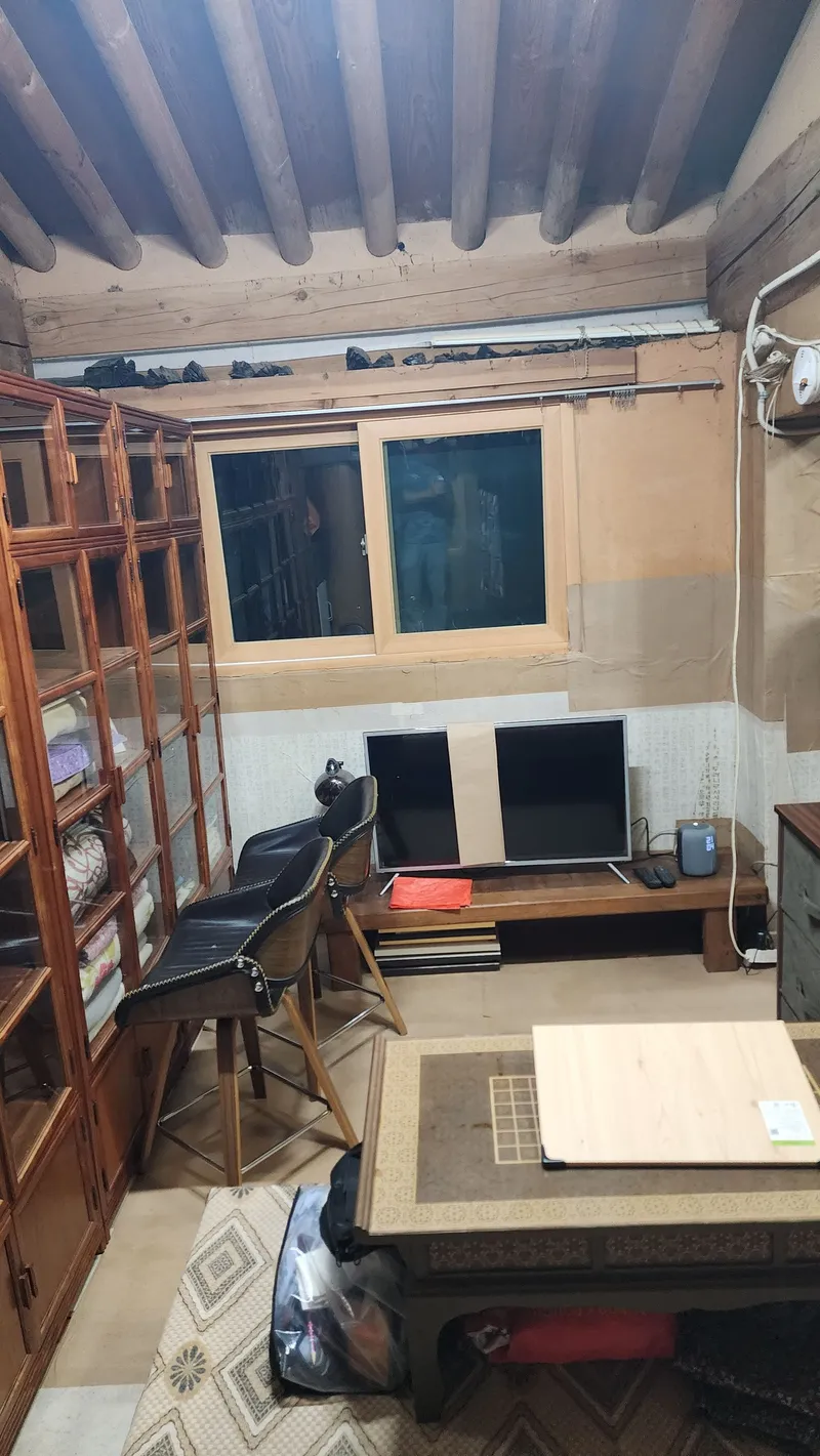 [충북 진천] 한옥원목황토방구들원목서까레. 황토구들방 원룸독체#장작불구들 9
