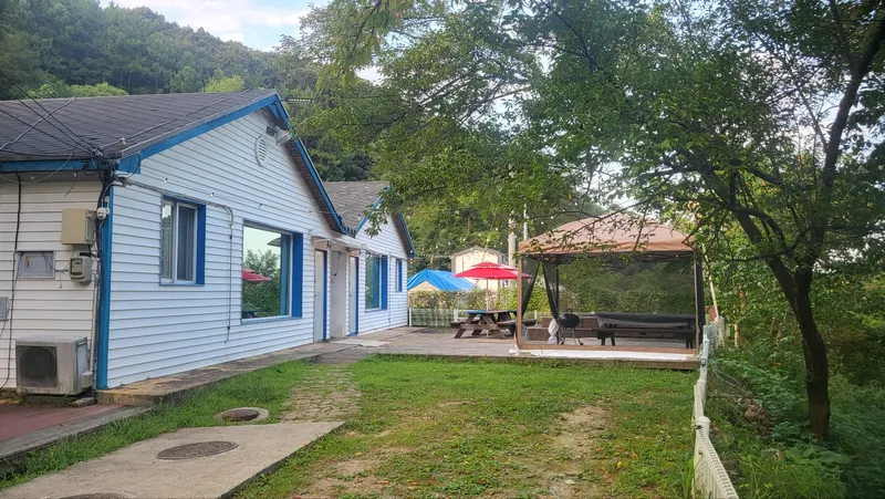 [Gapyeong] No. 4 in the pine forest, in the middle of the city #Pet #45 minutes from Jamsil #Public laundry 18