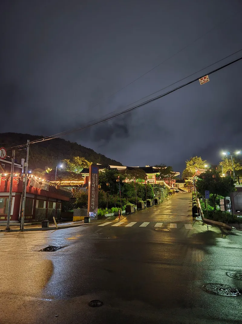 [Tongyeong] A village house with a wall in the central market, Dongparang, Seopirang, and Saebyeonggwan 17