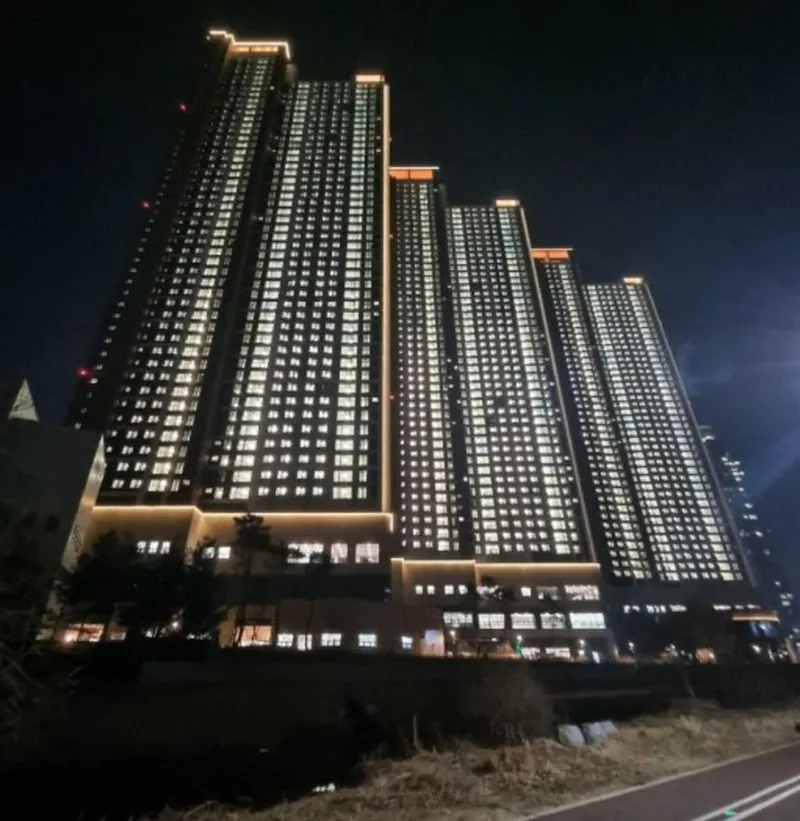 [경기 군포][안양 과천]  나홀로 조용한 도심속힐링 #뷰맛집 #더블역세권 #역1분컷 17