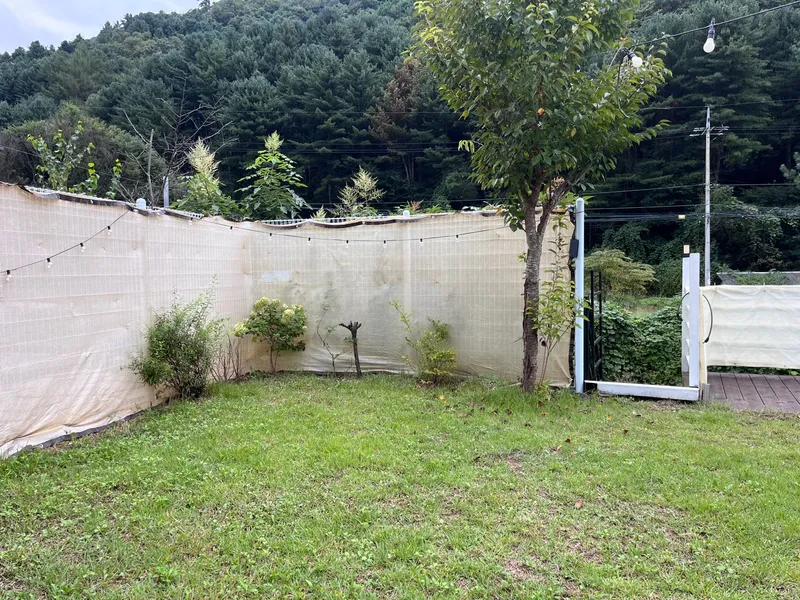 [경기 가평] 계곡바로  앞  잔디마당이있는 독채 감성주택 37