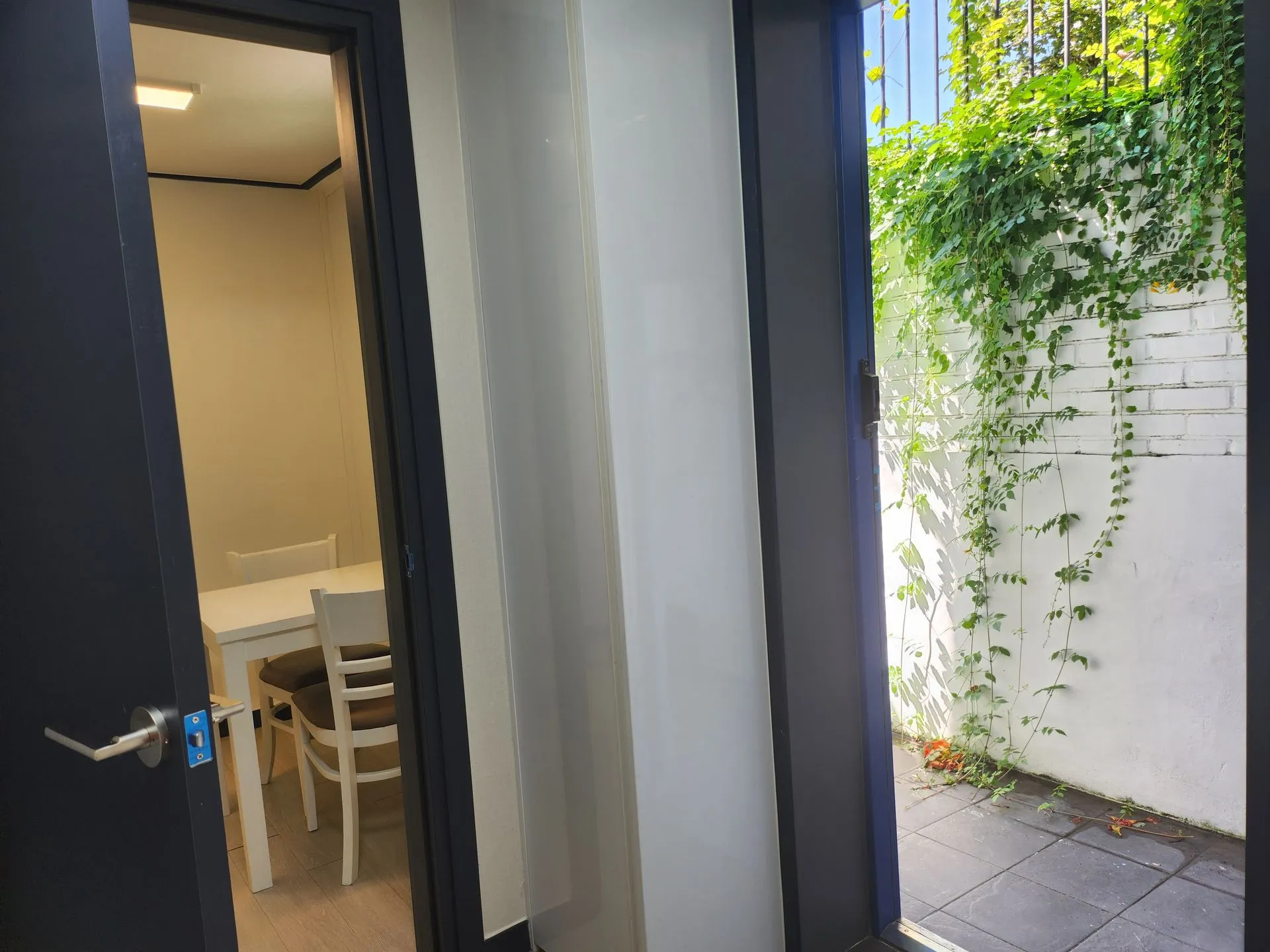 Yeoksam-dong Two-Bedroom House near Eonju