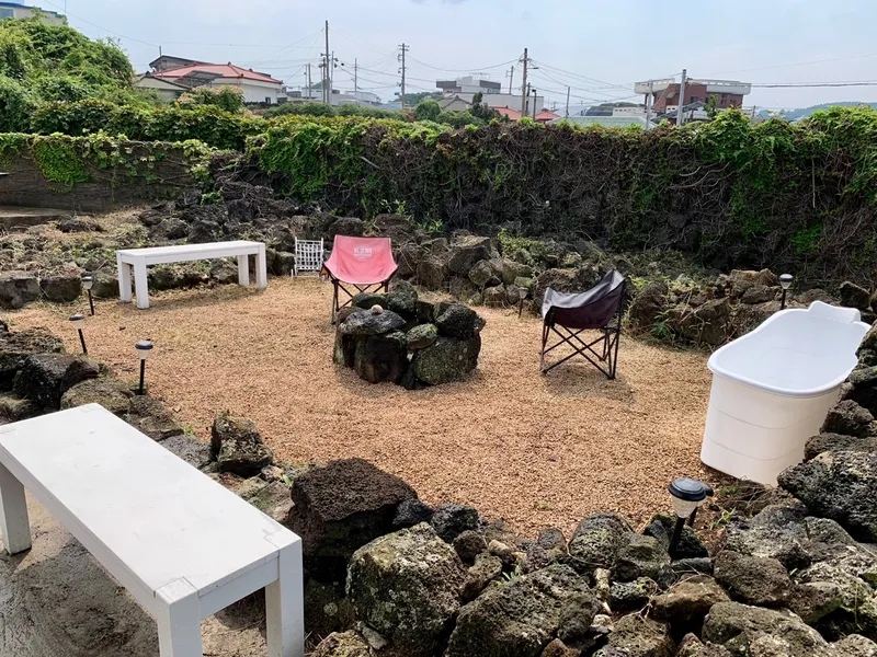 [제주 조천][북촌포구]바다거리 5초_트렌드 촌캉스 넓은마당 불멍,문어통발,낚시가능 237