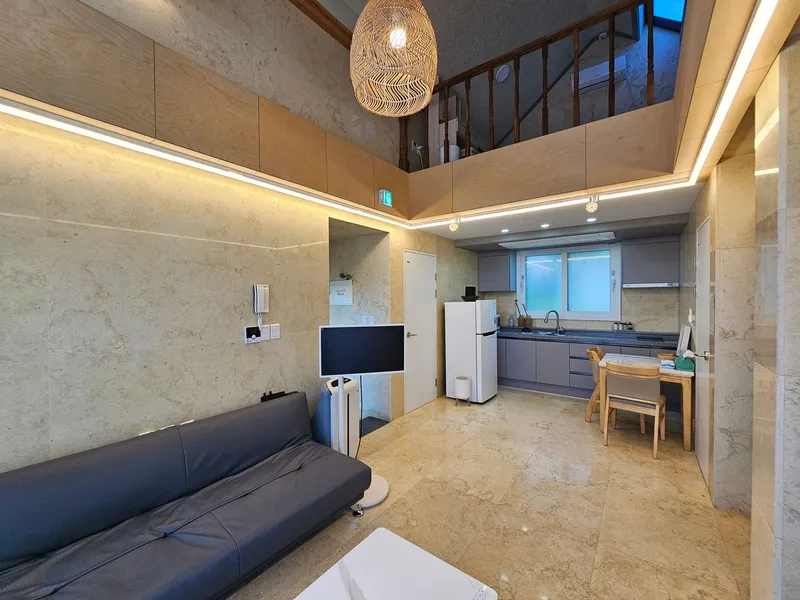 [Aewol, Jeju] Independent Pension Jacuzzi. Duplex with garden 8